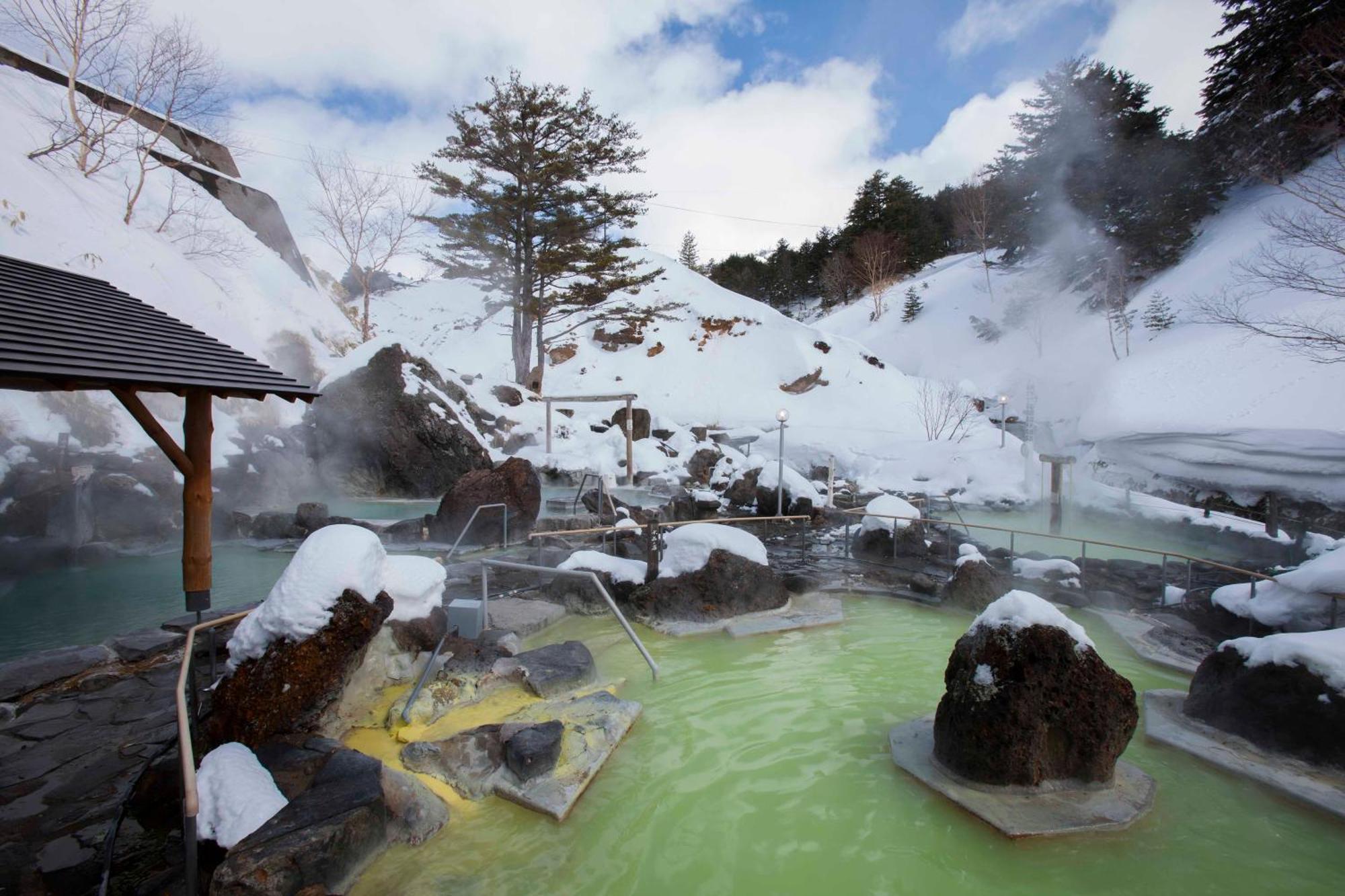 Manza Kogen Hotel Tsumagoi Buitenkant foto